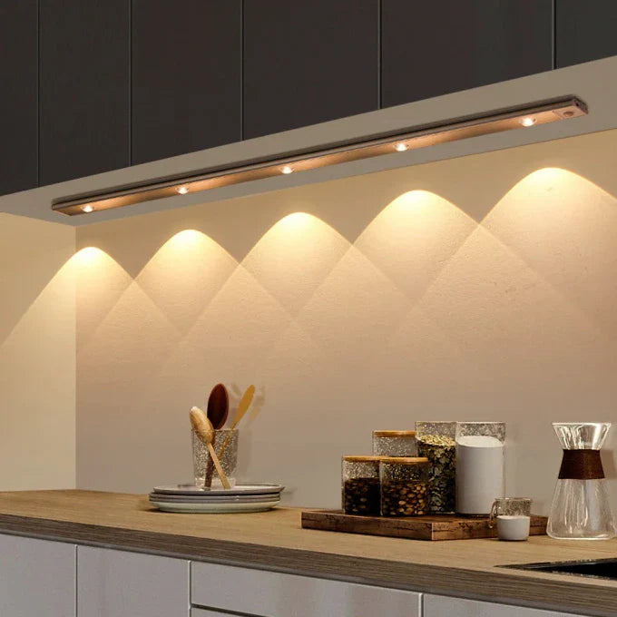 مصباح الإضائة بخاصية استشعار الحركة